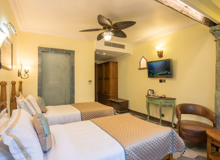 Heritage Standard Room